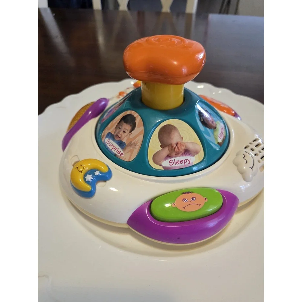 VTech Baby BrainyWorks Right Brain Baby Face spin toy